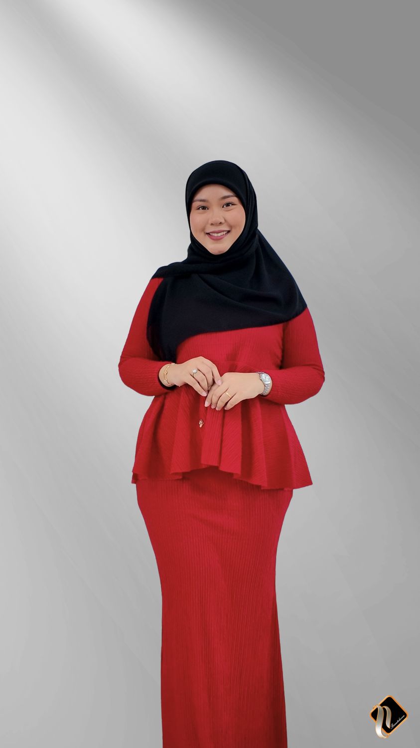 Olivia Set in Red Cherry