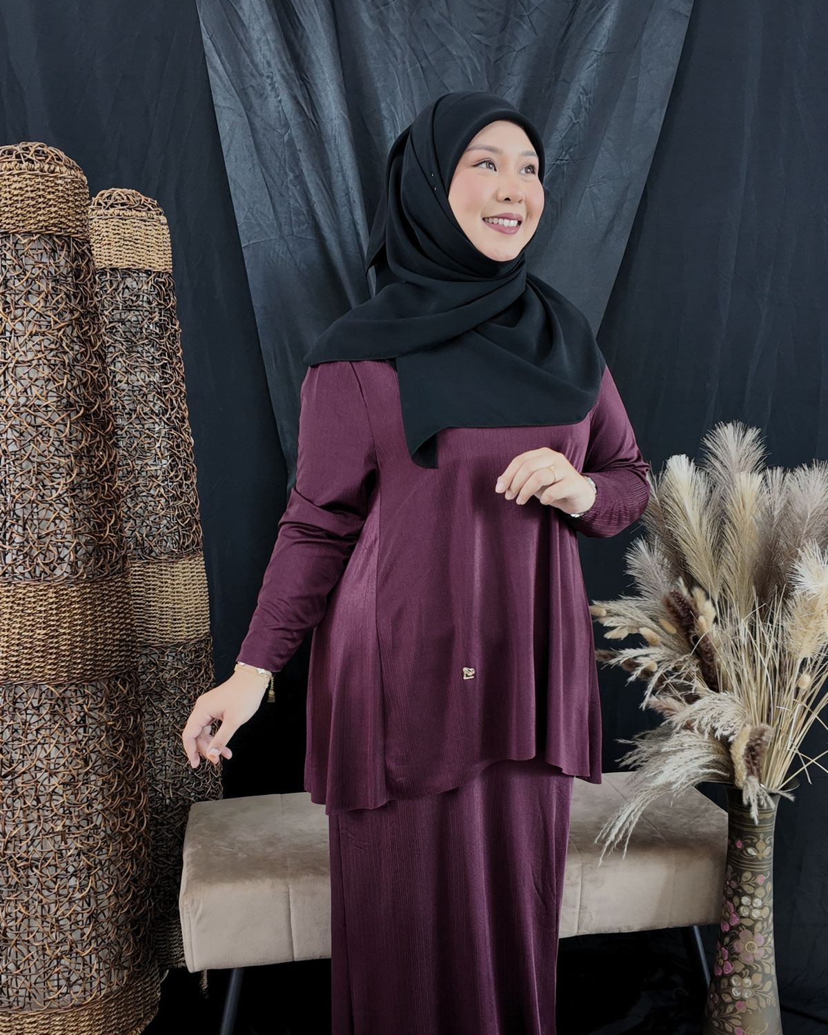 Elara Set in Deep Burgundy