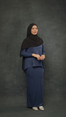 Family Women Set in Blue Moon