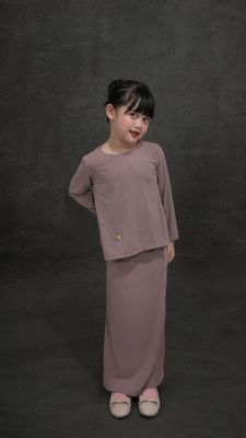 Family Kid Girl Set in Bubblegum