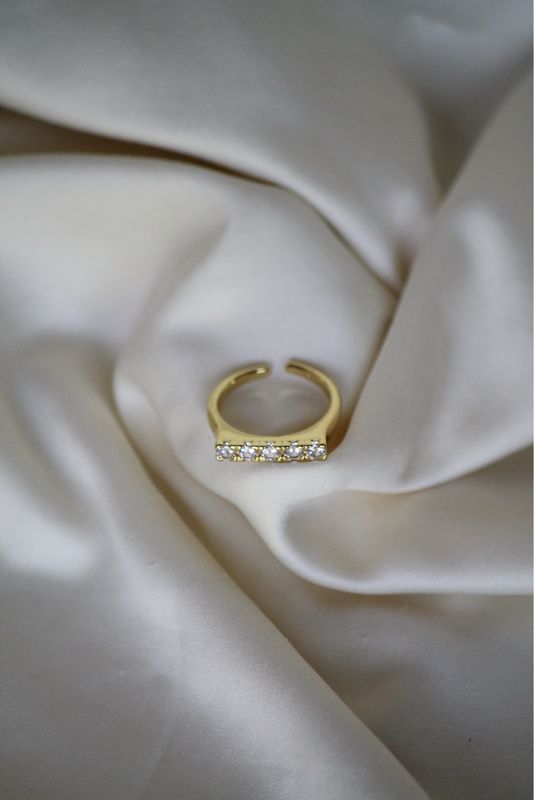 D Squared Ring