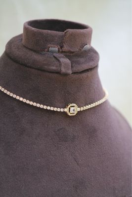 Timeless Chocker - Gold