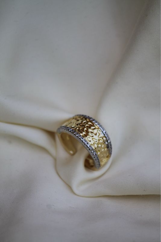 Statement Ring