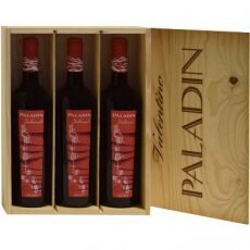 3 bottles of Paladin Syrah in wooden case