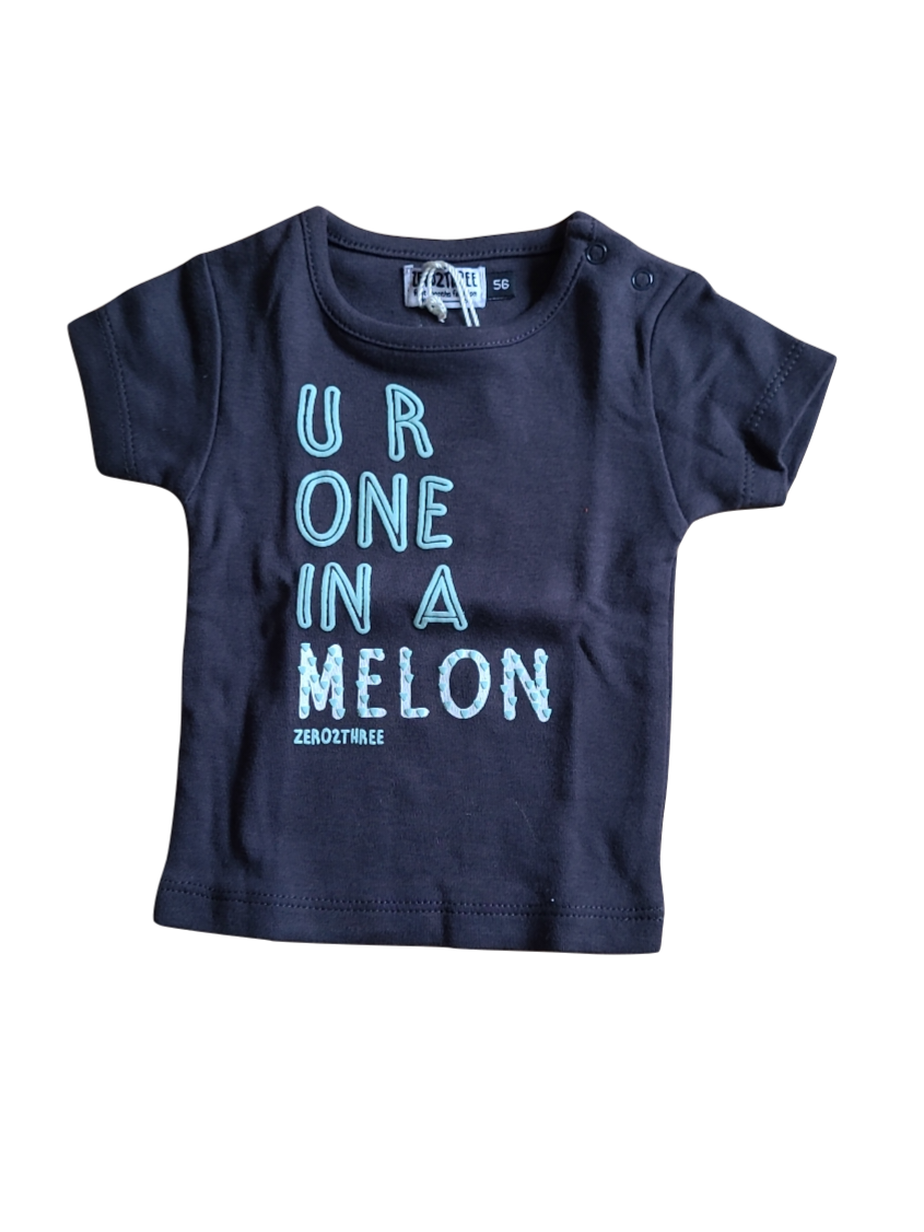 T-shirt &quot;U R One In A Melon&quot; Zero 2 Three Donkergrijs