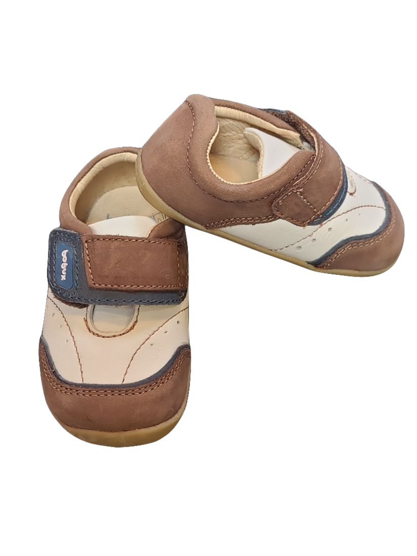 Schoenen Step Up Bobux Bruin