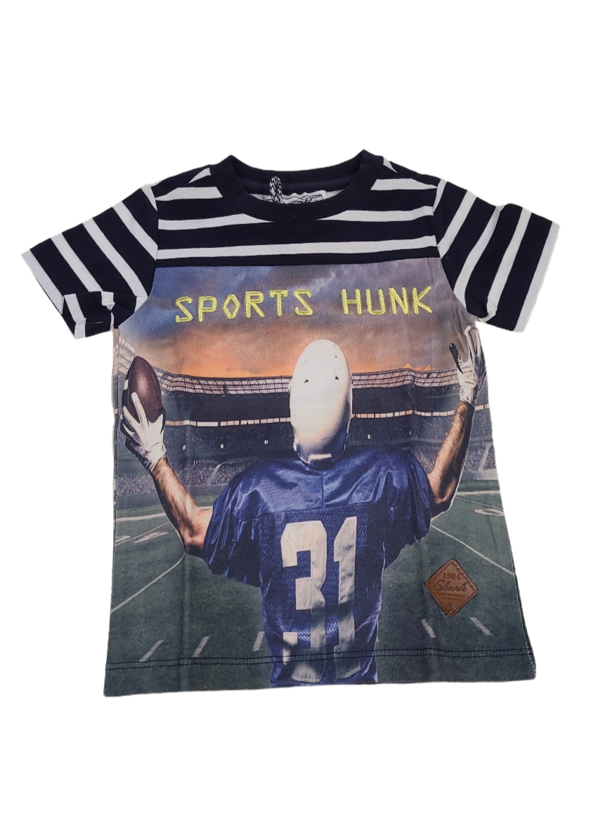 T-shirt &quot;Sports Hunk&quot; Skurk Marine Bedrukt