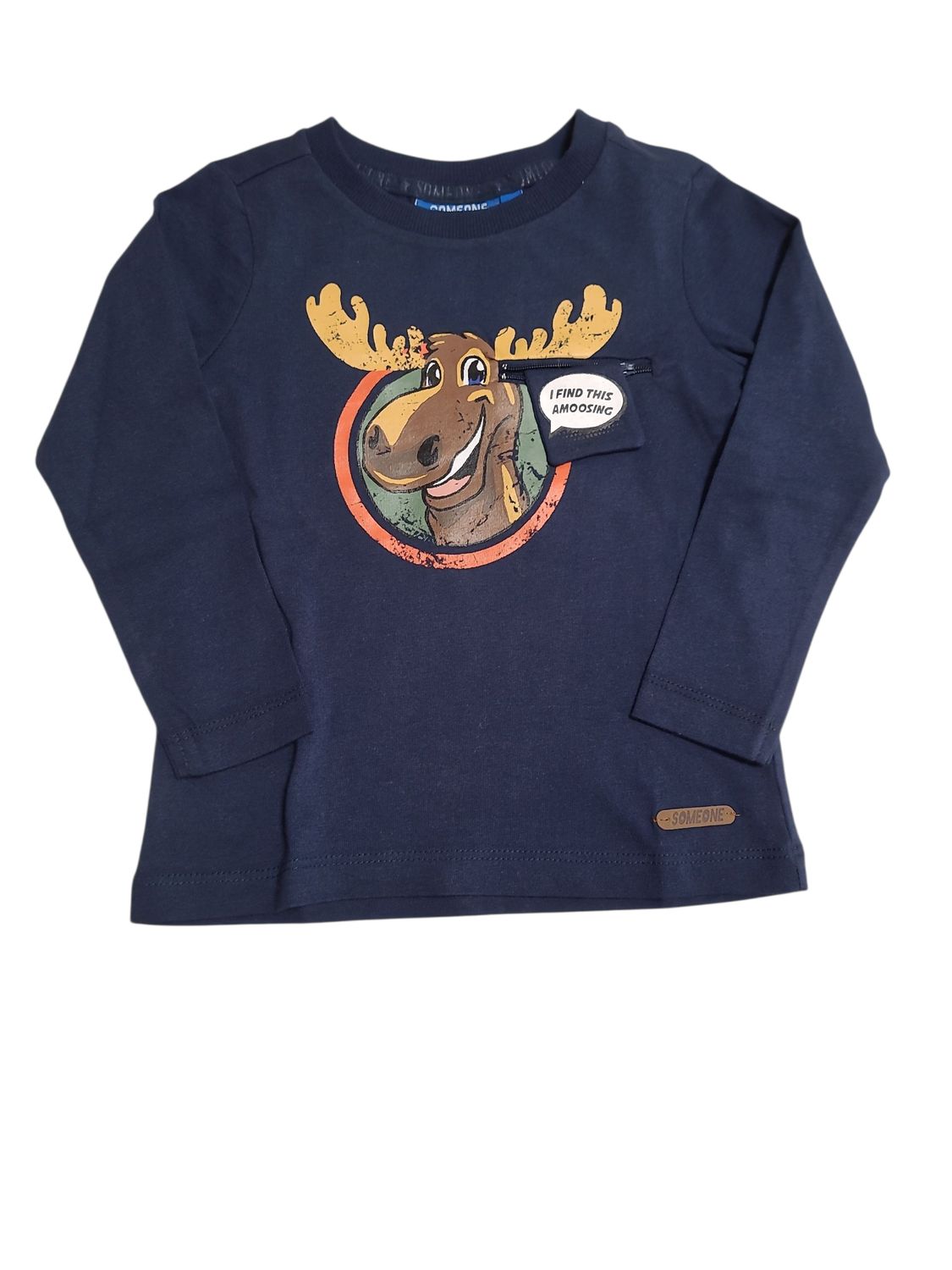 T-shirt L/M &quot;I Find This Amoosing&quot; Someone Navy