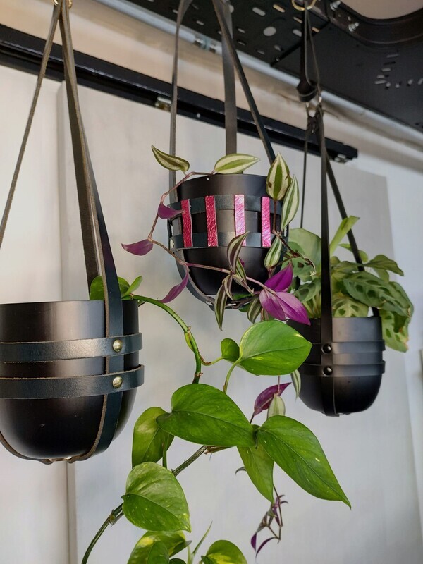 Workshop &#39;plantenhanger in leer&#39;