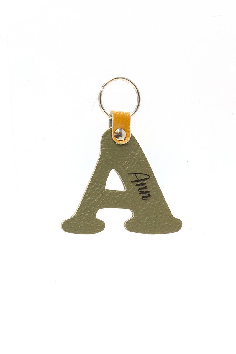 Leather letter sleutelhanger