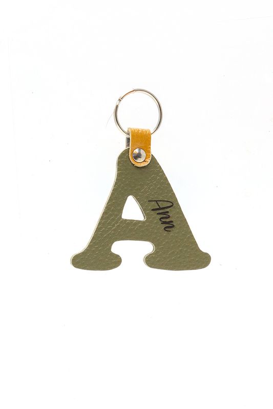 Leather letter sleutelhanger