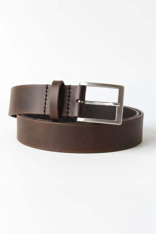 It&#39;s a man&#39;s belt herenriem - handgenaaid