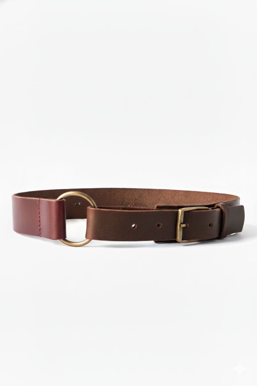 Never waist a good belt, Kleur riem: Donkerbruin en bordeaux