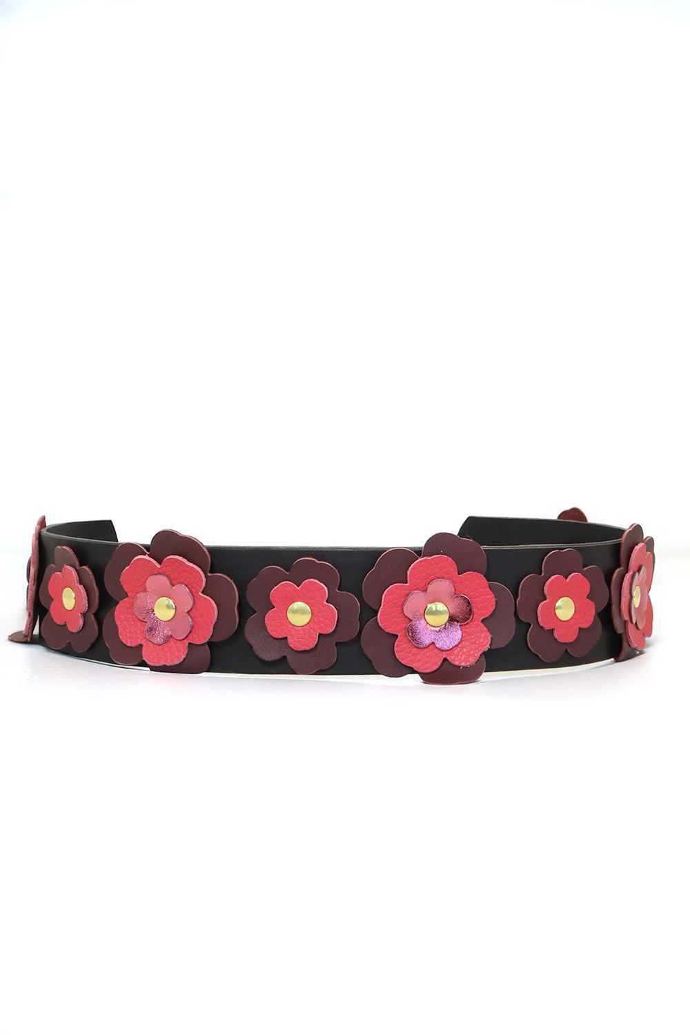 Handgemaakte zwarte leren tailleriem Full Bloom met bordeaux en roze leren bloemen en gouden rivetten, Atelier Loulou