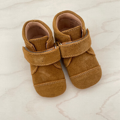 PETIT NORD - Soft Sole met velcro - Amber Suede