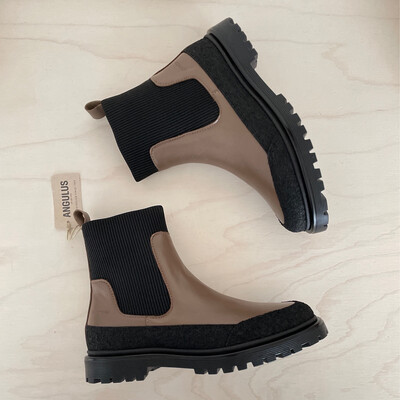 ANGULUS - Chelsea Boot with track sole - Taupe Black