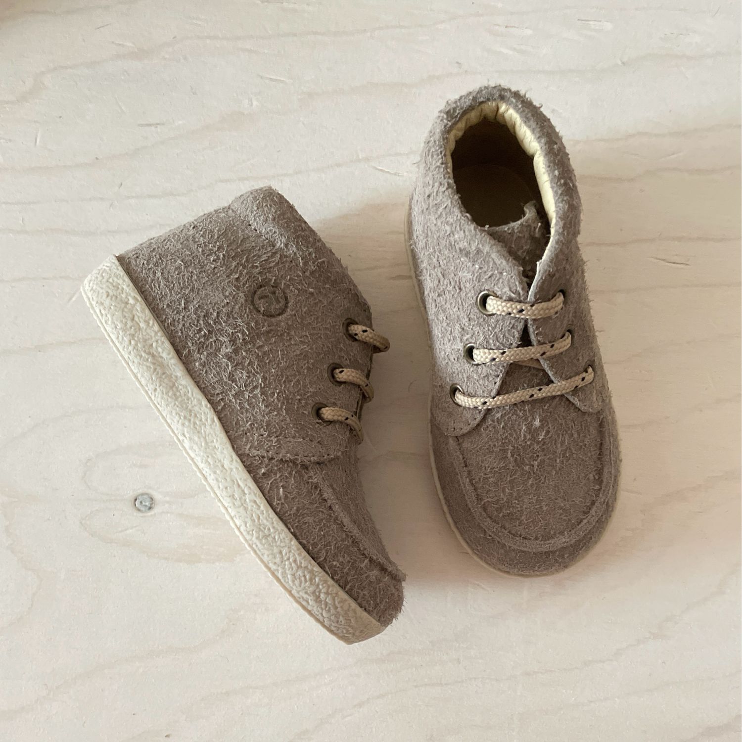 FALCOTTO - Sneaker Ostrit - Suede Pluma Taupe