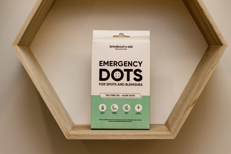 Emergency Dots Tea Trea Oil