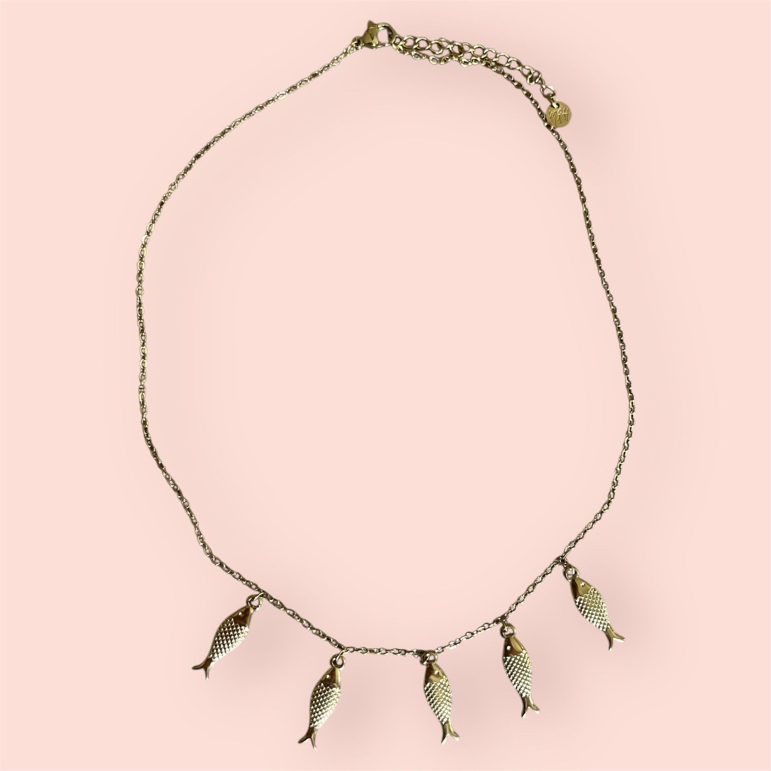 Fishy necklace