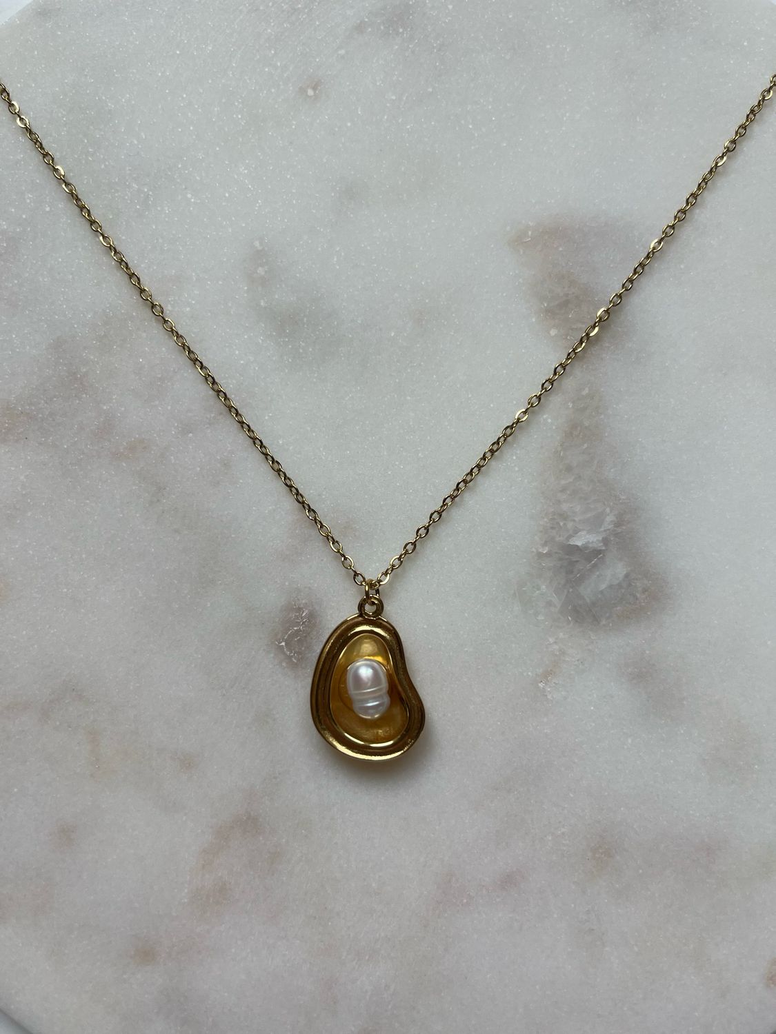 Lou Necklace