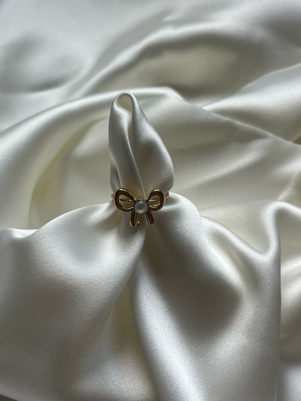 Bow Tie Ring