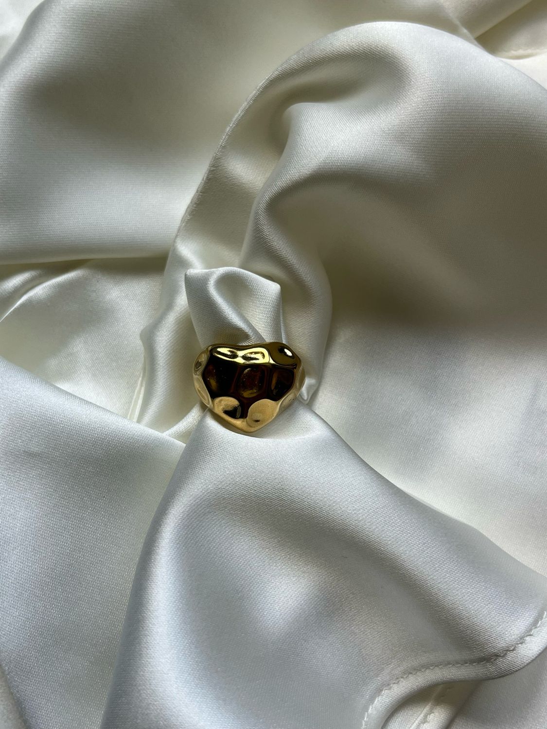 Luna Haert Ring