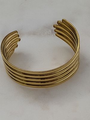 Eline Bangle