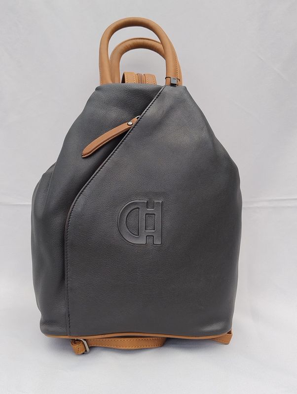 Char 4198 Stijlvolle rugzak in zwart kalfsleder