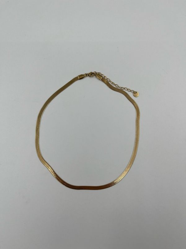 Flat Necklace