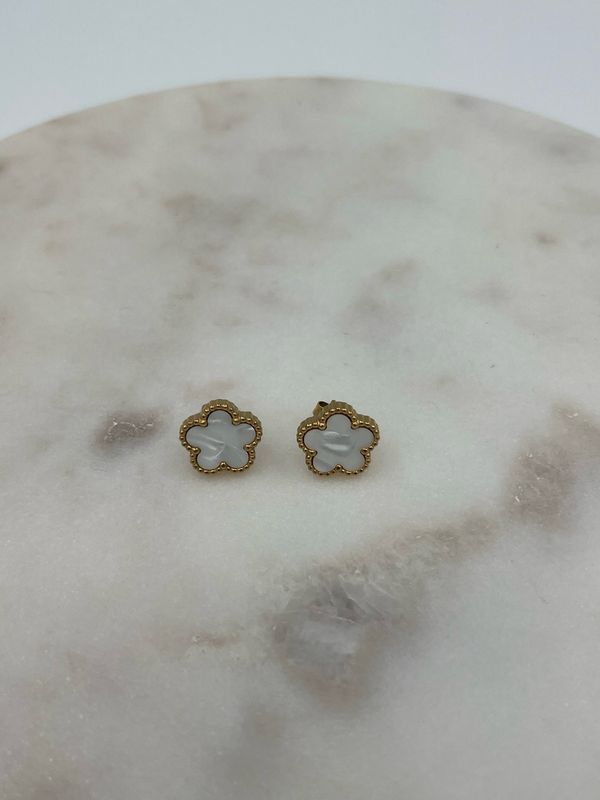 Pearly Flower Oorbellen