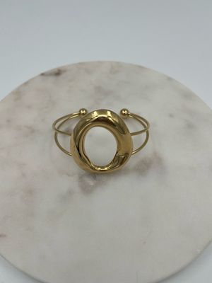Open Oval Bangle