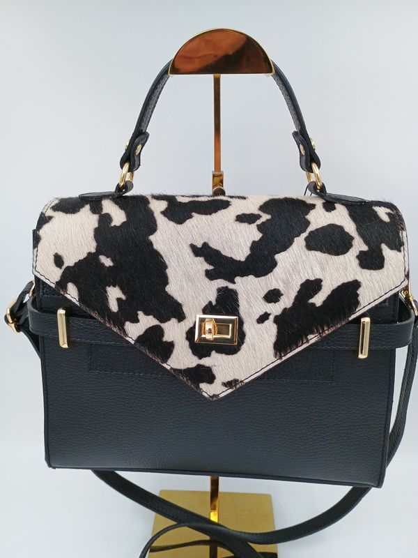 Stijlvolle handtas in zwart leder en koehuid
