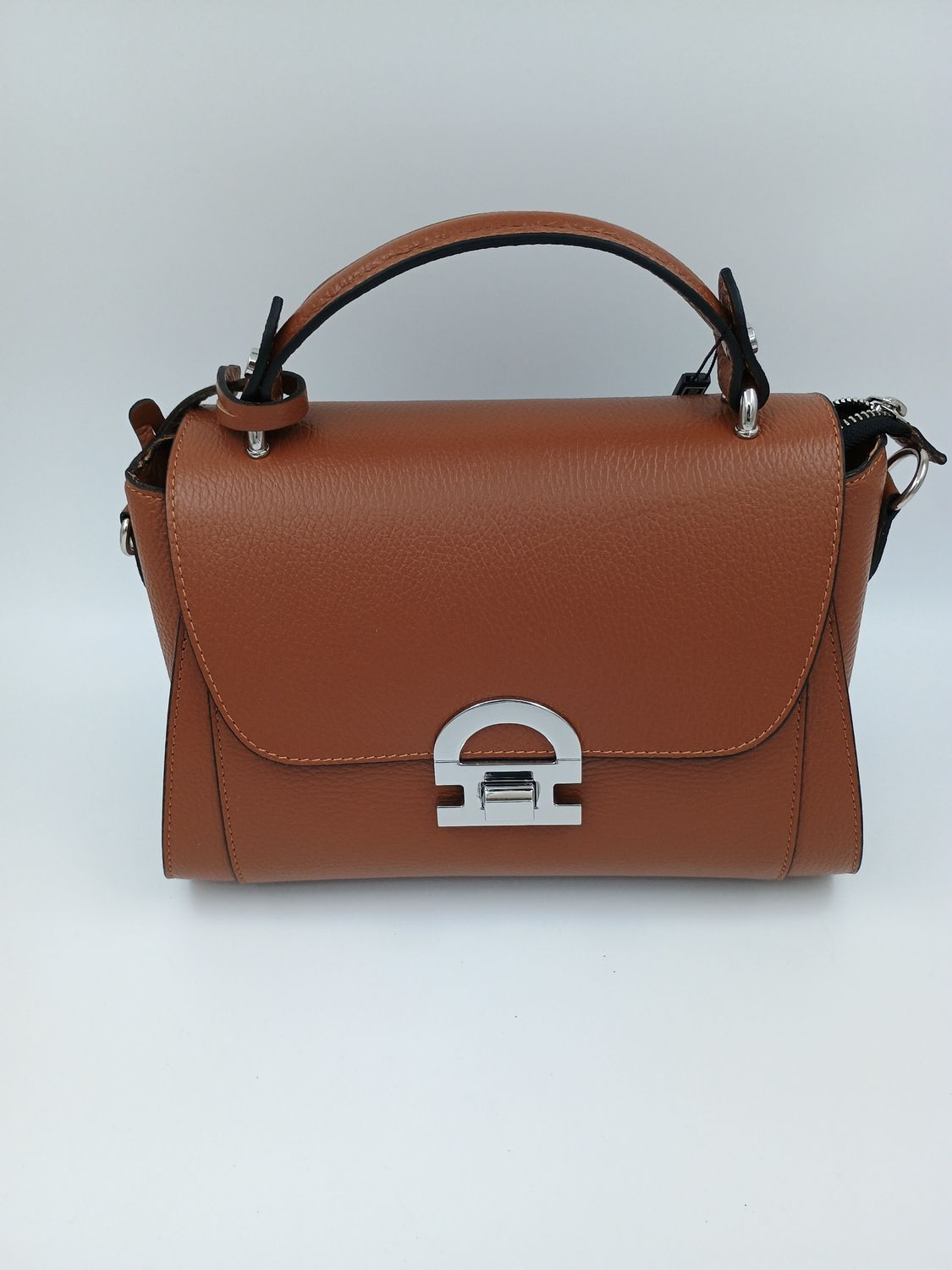 Stijlvolle handtas in bruin kalfsleder