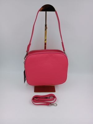 Praktische schoudertas in roze kalfsleder