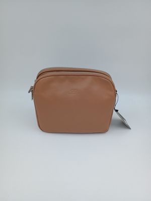 Praktische schoudertas in mokka kalfsleder