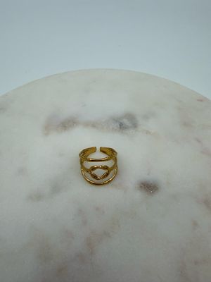 Layered Knot Ring