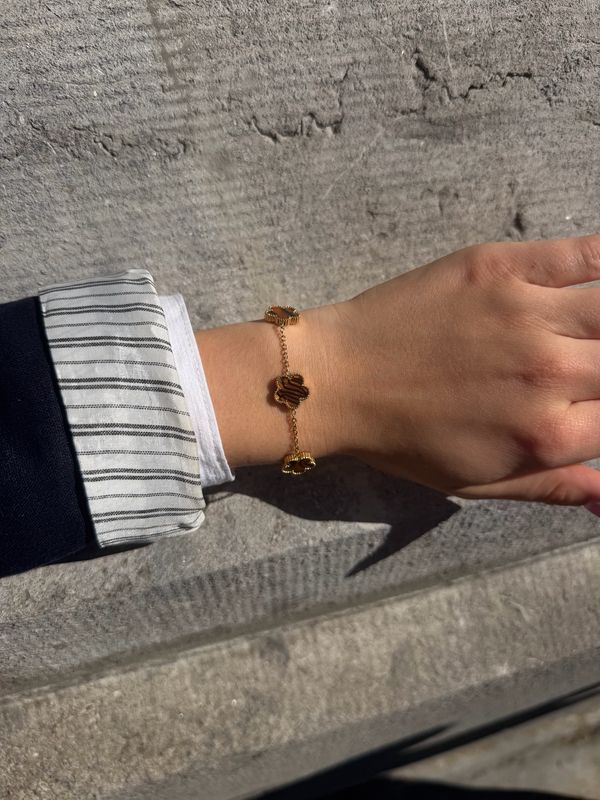 Shiny Flower Bracelet Tiger Eye