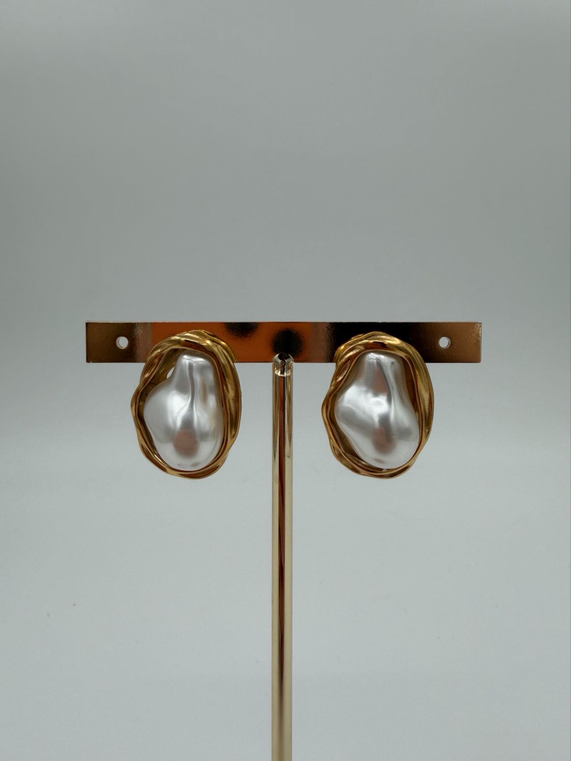 Pearly Oval Oorbellen