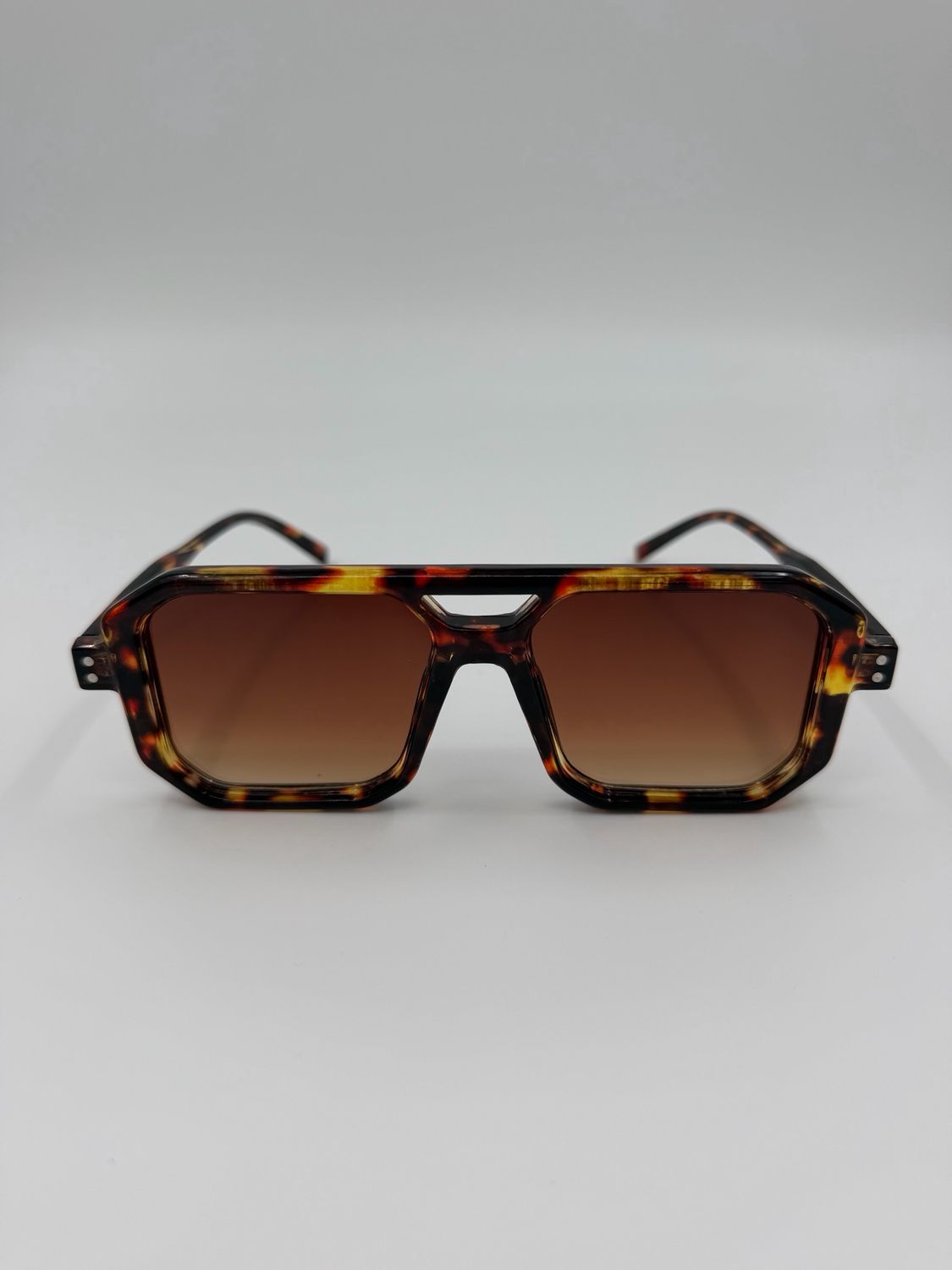 Pilot Sunnies