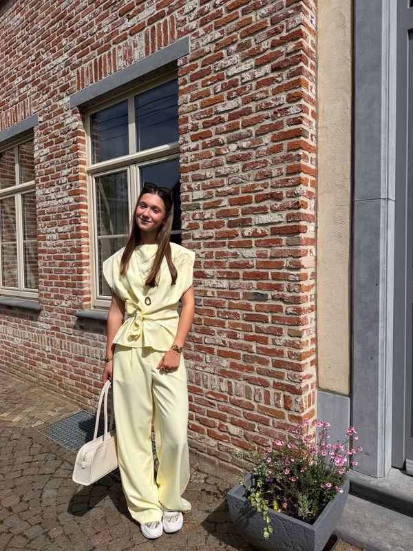 Cecila Top Boter Geel