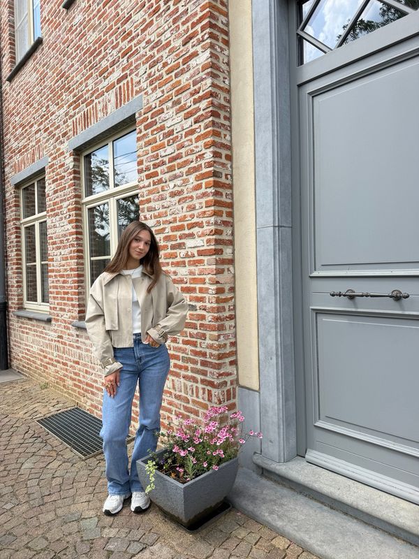 Beige Short Trenchcoat