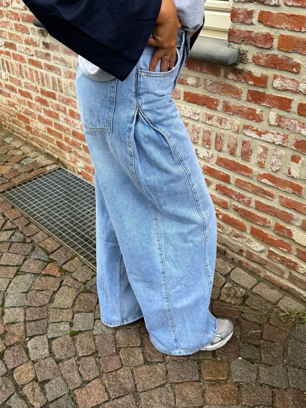 Statement Wide Leg Jeans