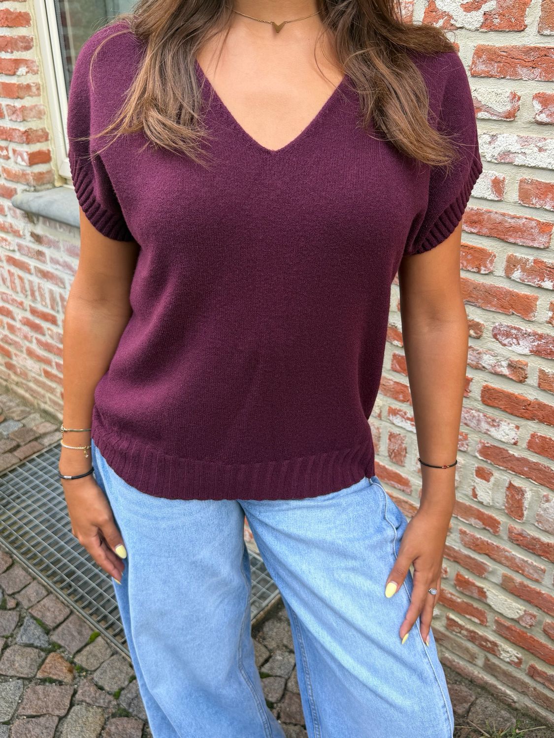 Soft V-Neck Knit Burgundy