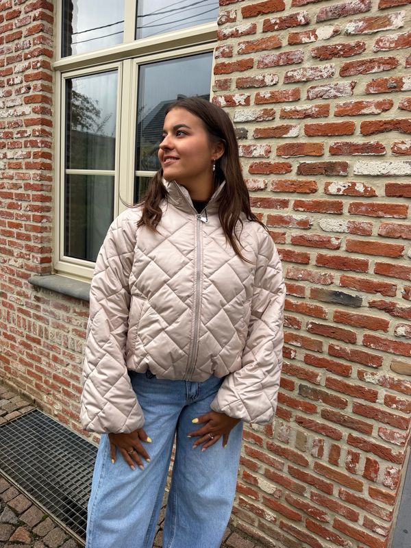 Cloud Puffer Jacket Ecru