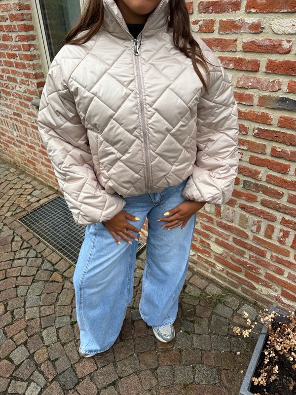 Cloud Puffer Jacket Ecru