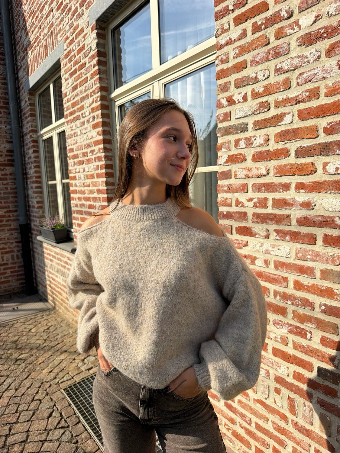 Open Shoulder Sweater Beige