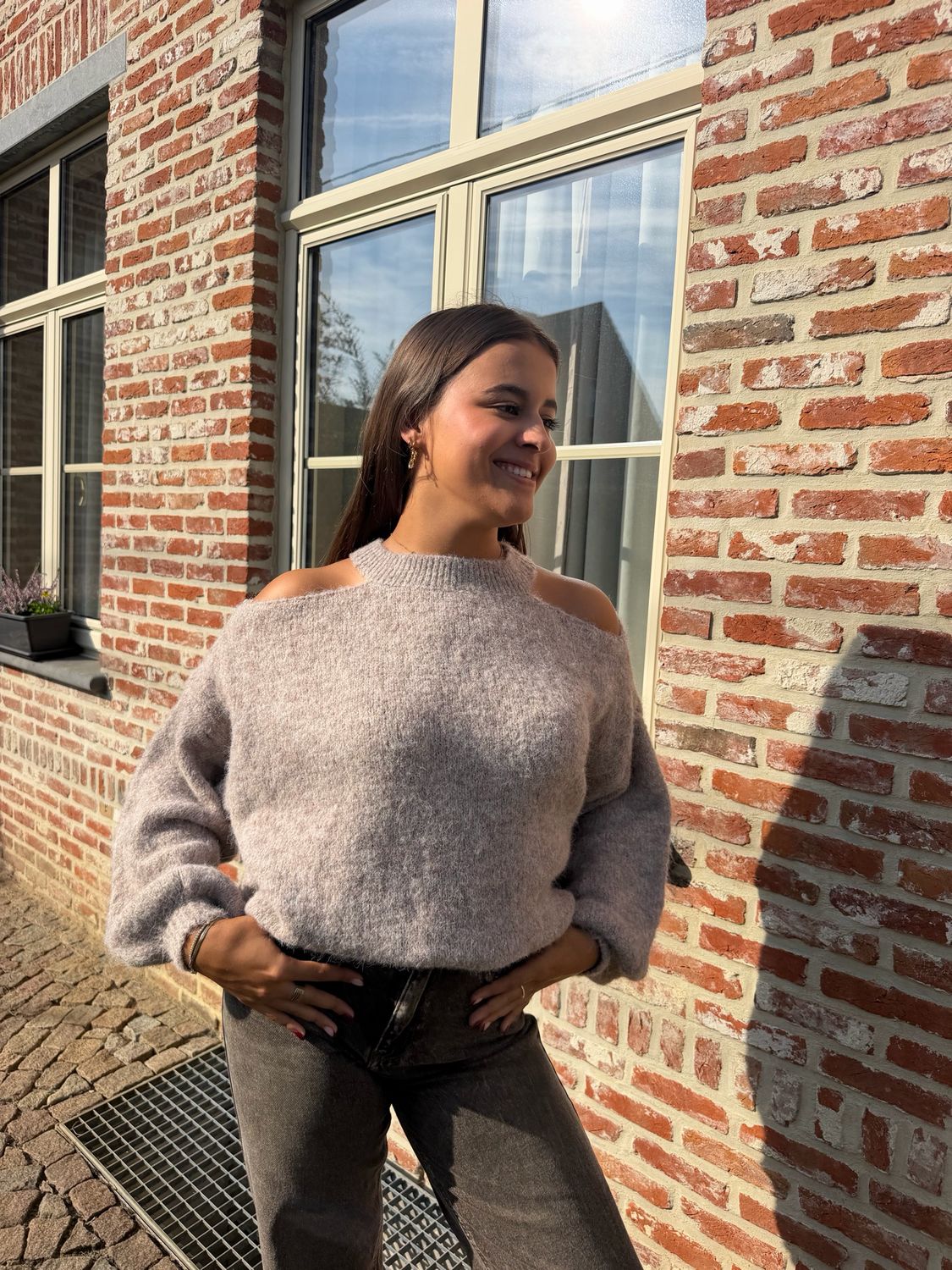 Open Shoulder Sweater Taupe