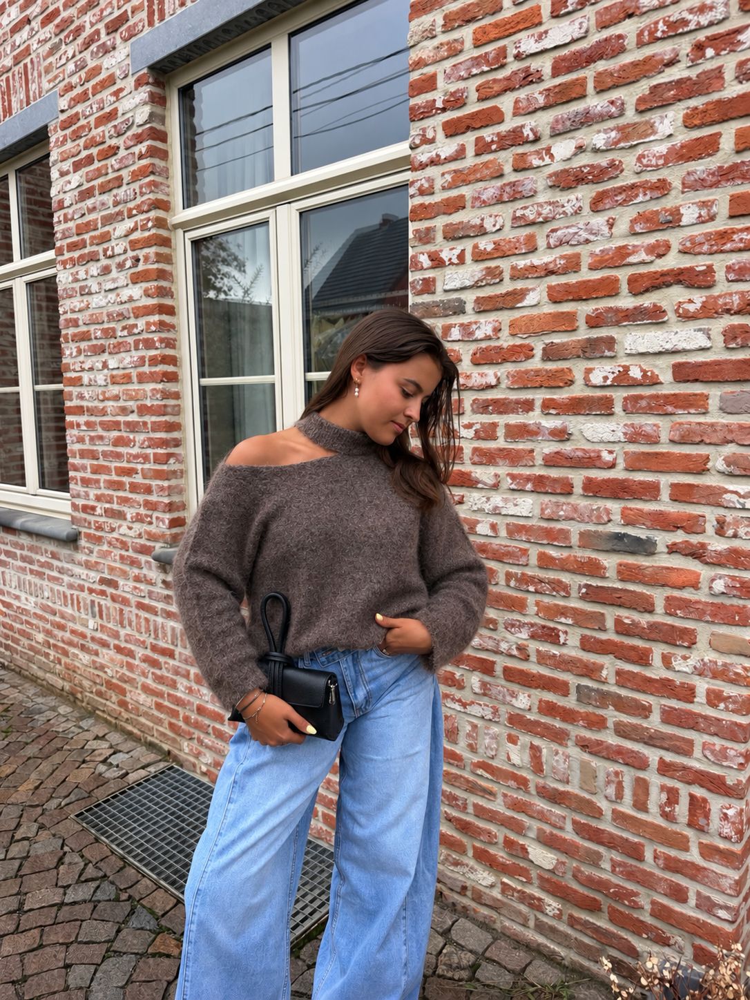 Mila Chocker Knit Brown Long Sleeves