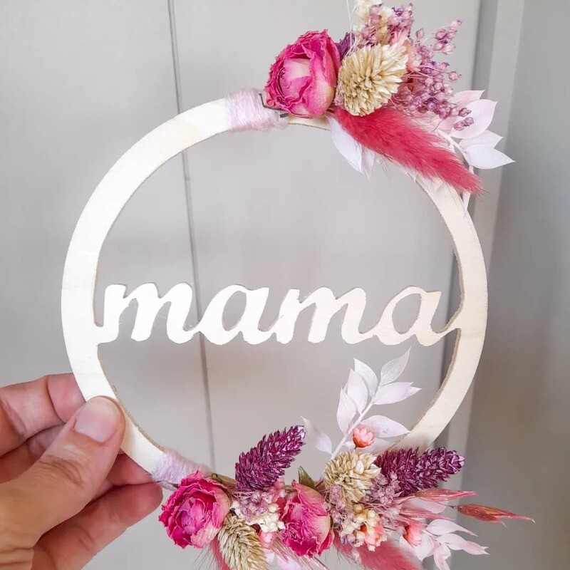 Naamhoepel in hout mama