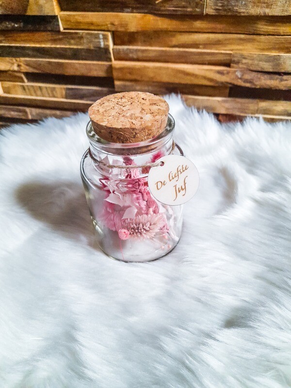 Potje met droogbloemen liefste juf